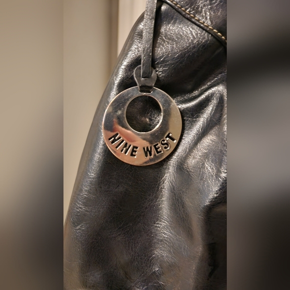 Nine West Black Handbag - Picture 3 of 9